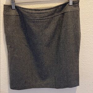 Talbots Classic Gray Women's wool Skirt size 14